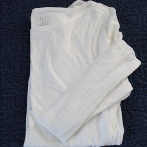 Gap long-sleeve shirt